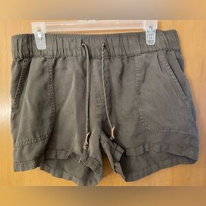 Ladies tentree shorts